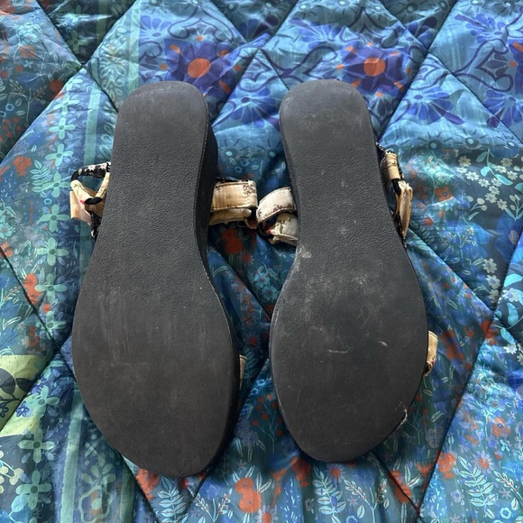 Platform patchwork sandals - Picture 2 of 3